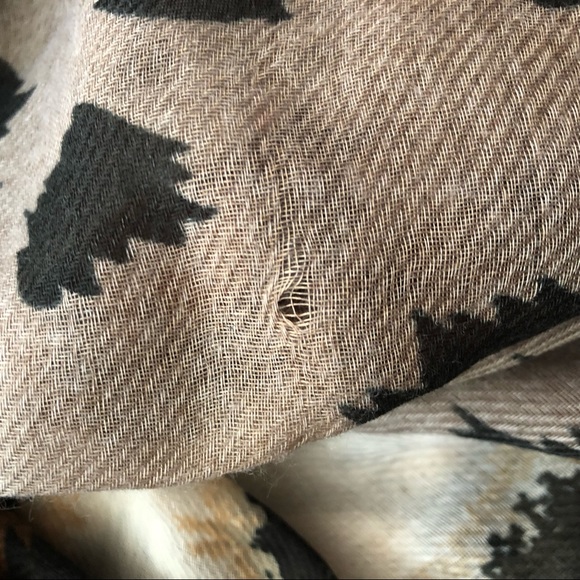 NWT Cheetah Print Tiger Stripes Scarf - Picture 2 of 3